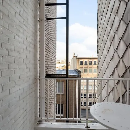 아파트 De Meir & Opera Urban Elegance